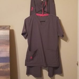 Gray Carhartt women's scrubs